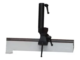 Rameno k soustružení velkých prumeru pro DB 1100