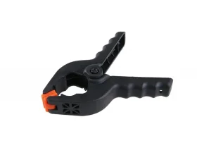 Plastová svěrka 6"