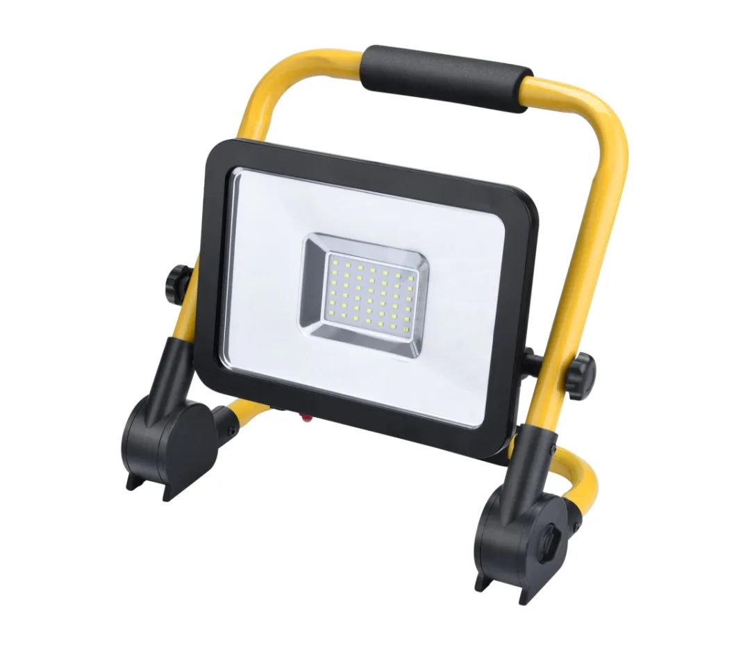 reflektor LED, 3200lm, se stojanem