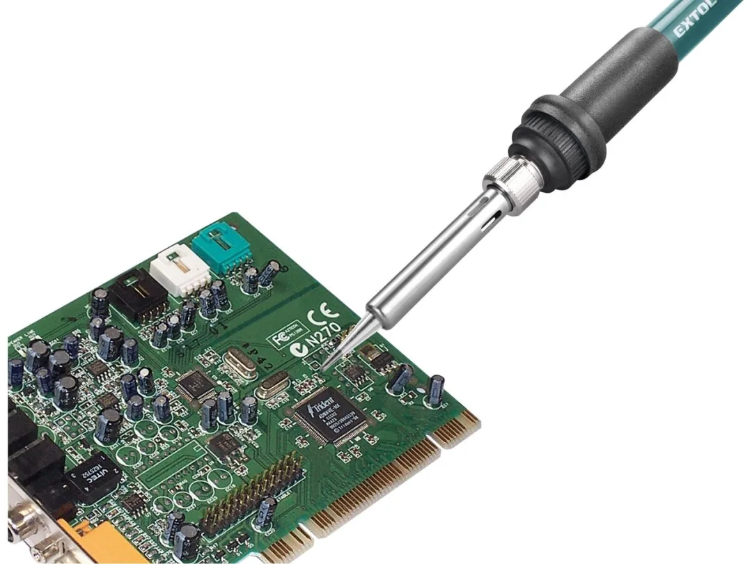 stanice pájecí s LCD a elektronickou regulací teploty a kalibrací i