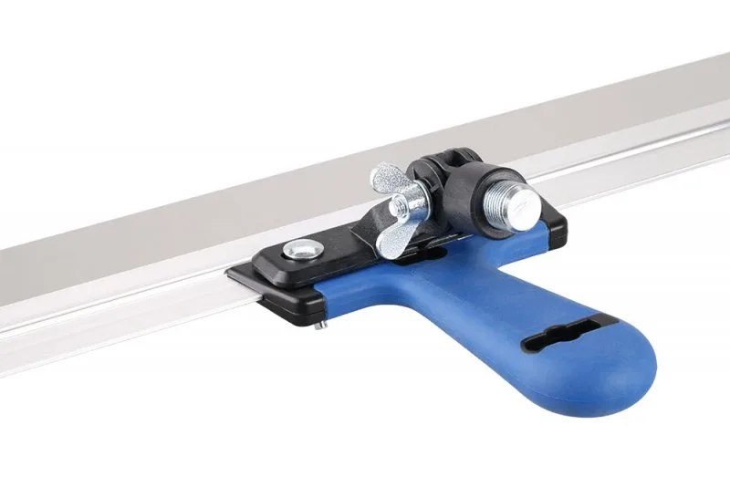 Držák na špachtle s výztuží 400-600mm (31520-2) na násadu 31526 nastavitelný a
